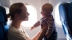 Những điều cha mẹ cần biết khi mang con trẻ lên máy bay